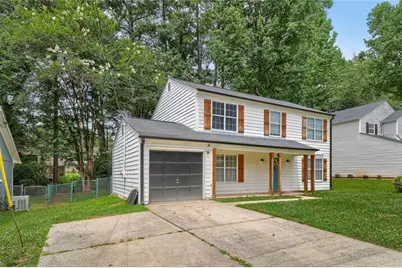2203 Victoria Place, Lithonia, GA 30058 - Photo 2