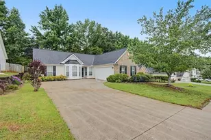 221 Mount Laurel Dr, Dallas, GA 30132 - Photo 2