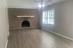 832 S Deshon Rd, Lithonia, GA 30058 - Photo 8