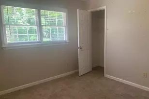 832 S Deshon Rd, Lithonia, GA 30058 - Photo 18