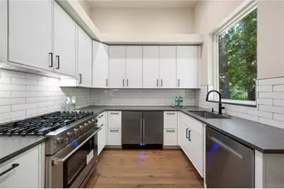 680 Carriage Drive, Sandy Springs, GA 30328 - Photo 24