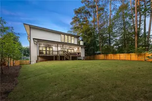 680 Carriage Dr, Sandy Springs, GA 30328 - Photo 52