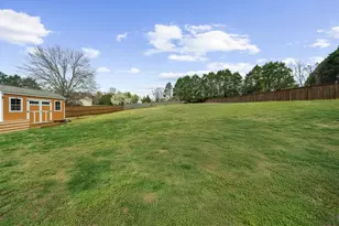 8565 Meadowgrove Ln, Gainesville, GA 30506 - Photo 36