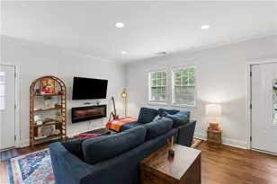 2533 Romain Way, Atlanta, GA 30344 - Photo 6