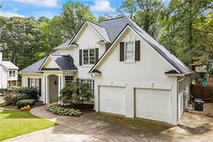 6855 Fox Creek Dr, Cumming, GA 30040 - Photo 2