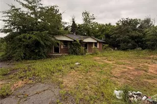 2886 Elpis St, Macon, GA 31204 - Photo 2