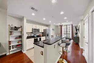 3040 Peachtree Rd NW, Atlanta, GA 30305 - Photo 10