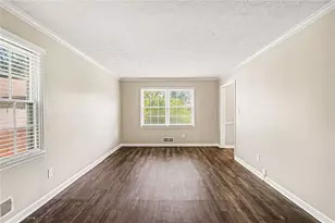 7317 Deerwood Dr, Riverdale, GA 30296 - Photo 10