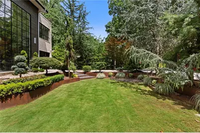 569 Overbrook Drive NW, Atlanta, GA 30318 - Photo 2