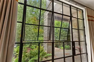 569 Overbrook Dr NW, Atlanta, GA 30318 - Photo 22
