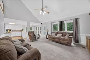 2405 Aveberry Ct SE, Conyers, GA 30013 - Photo 8