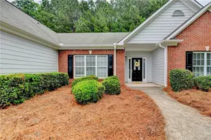 4940 Rolling Rock Dr, Buford, GA 30518 - Photo 4