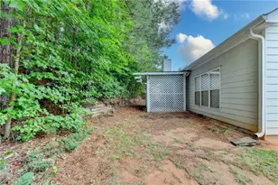 4940 Rolling Rock Dr, Buford, GA 30518 - Photo 38