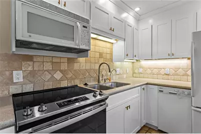 120 Biscayne Drive NW #A6, Atlanta, GA 30309 - Photo 12