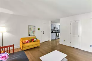 2023 Oakview Rd SE, Atlanta, GA 30317 - Photo 6