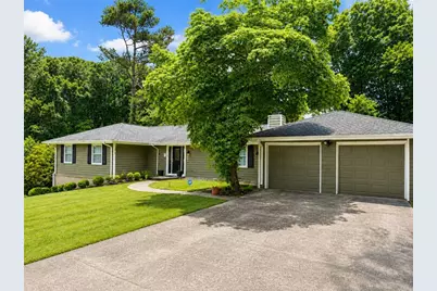 840 Sugar Creek Drive SE, Conyers, GA 30094 - Photo 2