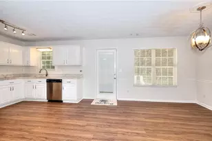 1022 Carriage Way, Loganville, GA 30052 - Photo 22