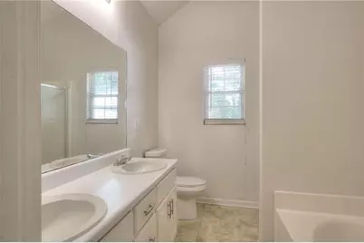 1022 Carriage Way, Loganville, GA 30052 - Photo 14