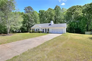 1022 Carriage Way, Loganville, GA 30052 - Photo 32