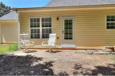 1022 Carriage Way, Loganville, GA 30052 - Photo 20