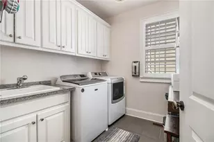 4179 Glengary Dr NE, Atlanta, GA 30342 - Photo 20
