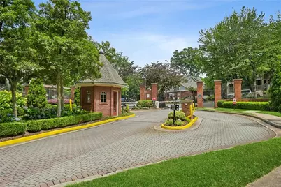 404 McGill Place NE, Atlanta, GA 30312 - Photo 2