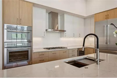 2425 Peachtree Road NE #403, Atlanta, GA 30305 - Photo 6