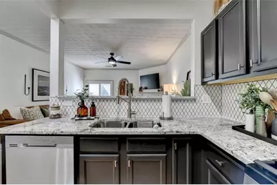 1364 Penhurst Drive, Lawrenceville, GA 30043 - Photo 12