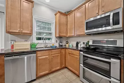 2504 Lois Court, Loganville, GA 30052 - Photo 16