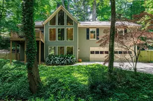 102 Vanessa Dr SE, Smyrna, GA 30082 - Photo 2