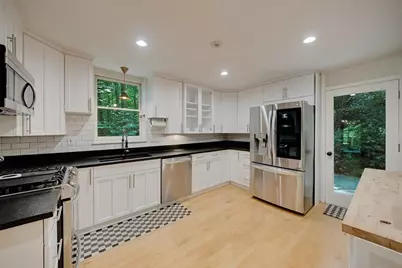 102 Vanessa Drive SE, Smyrna, GA 30082 - Photo 16