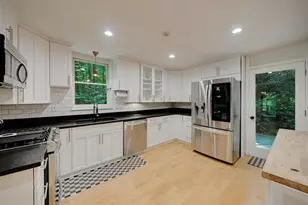 102 Vanessa Dr SE, Smyrna, GA 30082 - Photo 16