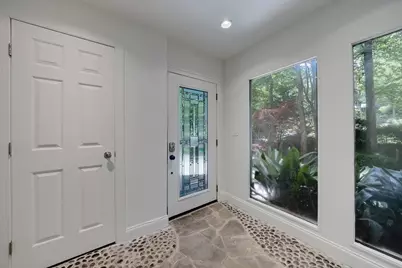 102 Vanessa Drive SE, Smyrna, GA 30082 - Photo 4