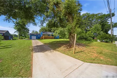 2477 McAfee Road, Decatur, GA 30032 - Photo 2