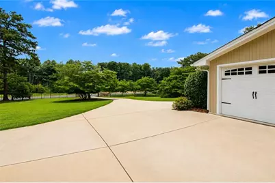 1464 Lakeview Road, Grayson, GA 30017 - Photo 6