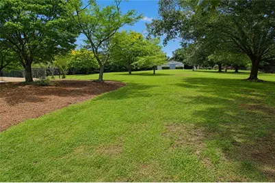 1464 Lakeview Road, Grayson, GA 30017 - Photo 14