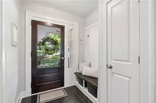 2304 Pembrook Pl NE, Atlanta, GA 30324 - Photo 2