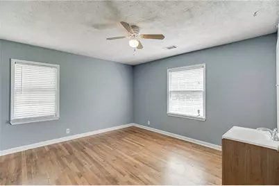 6076 Atlanta Highway, Flowery Branch, GA 30542 - Photo 16