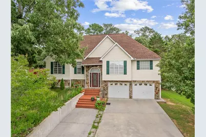391 Wildwood Circle SE, Calhoun, GA 30701 - Photo 1