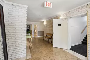 395 Pharr Rd, Atlanta, GA 30305 - Photo 2