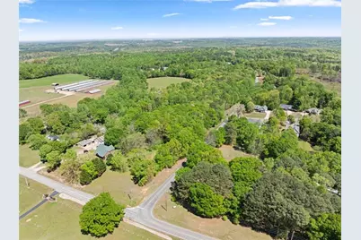 4346 Woods Bridge Road, Commerce, GA 30529 - Photo 10