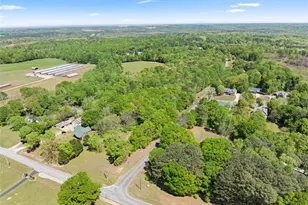 4346 Woods Bridge Rd, Commerce, GA 30529 - Photo 10