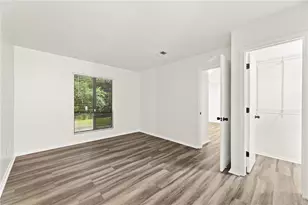 521 Warm Springs Cir, Roswell, GA 30075 - Photo 6