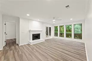 521 Warm Springs Cir, Roswell, GA 30075 - Photo 2
