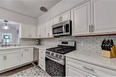 307 Pine Circle, Monroe, GA 30655 - Photo 14