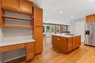4674 Sharon Valley Ct, Atlanta, GA 30360 - Photo 8