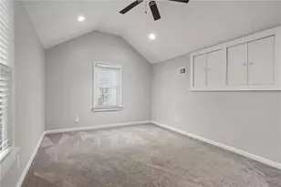 1197 Goodwin Rd, Atlanta, GA 30324 - Photo 32