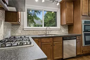 1197 Goodwin Rd, Atlanta, GA 30324 - Photo 12