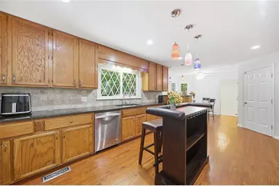 1875 Dovonshire Road SW, Marietta, GA 30064 - Photo 6