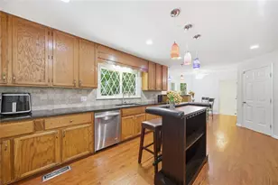 1875 Dovonshire Rd S W, Marietta, GA 30064 - Photo 6